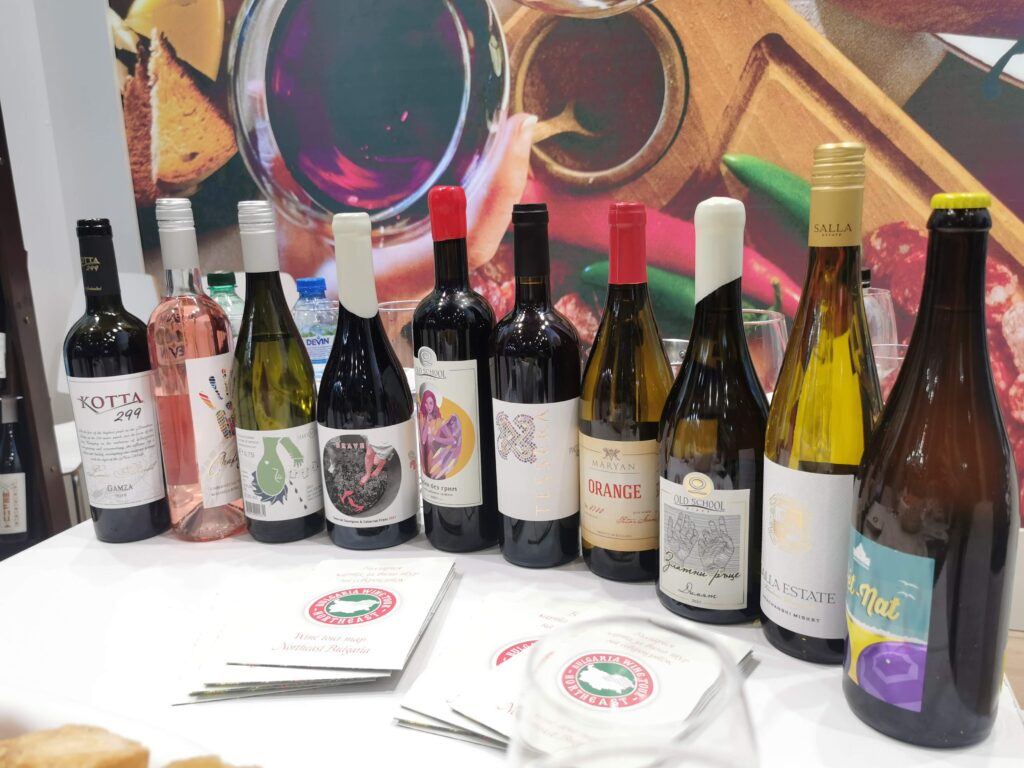 Harta Vinului Bun în nord-estul Bulgariei! Care sunt cele mai faine podgorii, crame, și wine-baruri aproape de România! - By Julia Drumul Vinului Bulgaria