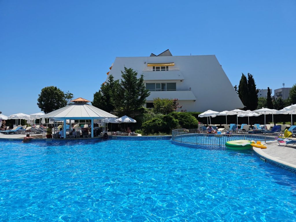 Review AluaSun Helios Beach 3* - experiență Hyatt all-inclusive pe una din cele mai frumoase plaje din Bulgaria - By Julia AluaSun Helios Beach 3*