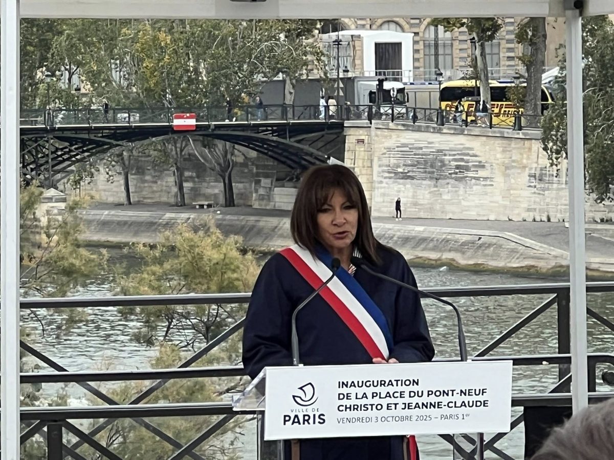 Arta care schimbă orașe: Christo și Jeanne-Claude, omagiați la Paris - By Julia