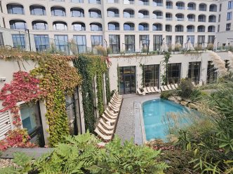 Expoziție de tip boutique în programul HealthXChange Summit, lângă Varna - By Julia