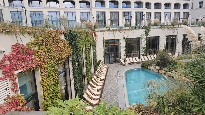 Expoziție de tip boutique în programul HealthXChange Summit, lângă Varna - By Julia