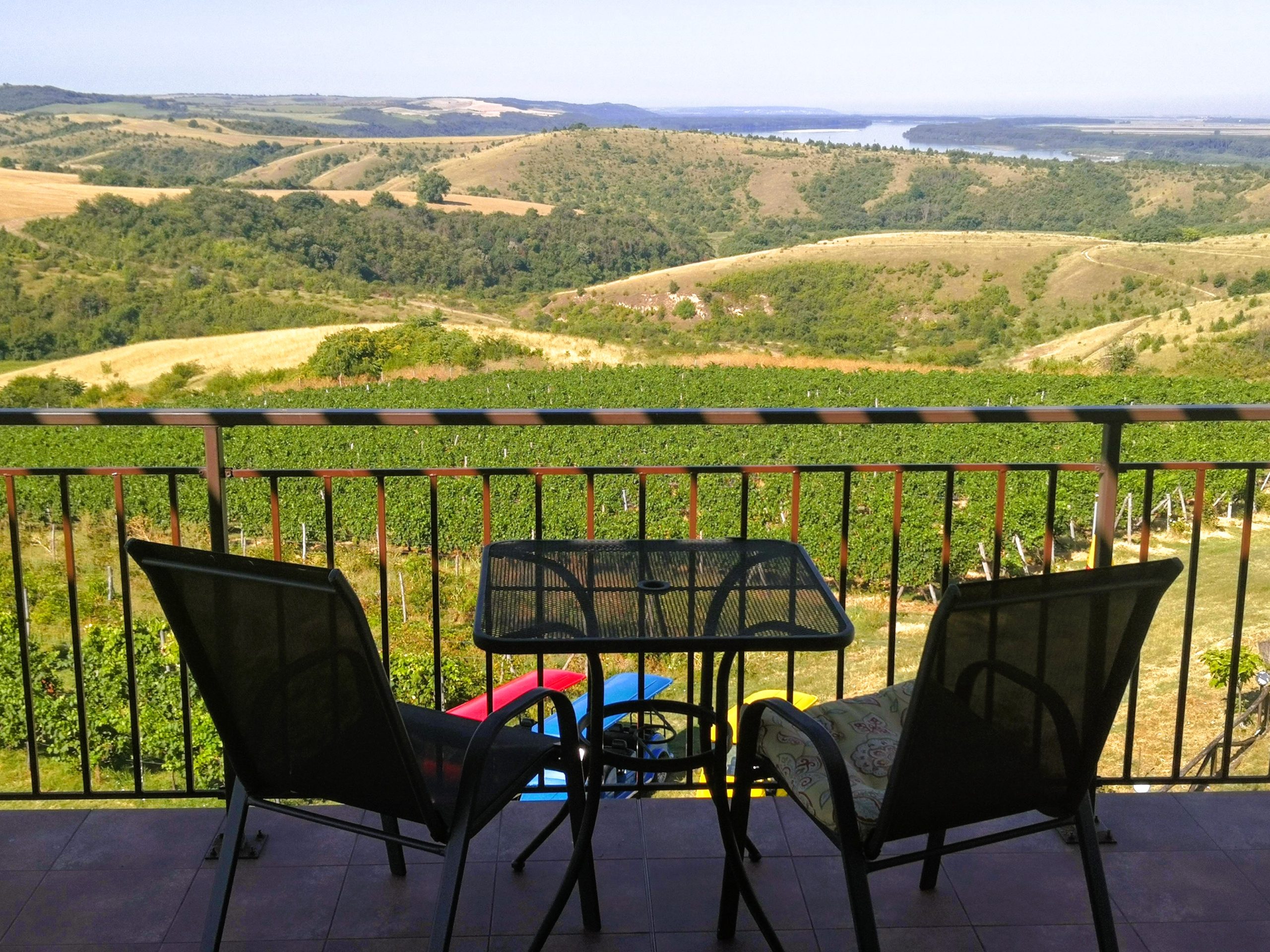 7 motive să alegi Seven Generations Estate, hotel boutique și cramă de vinuri, lângă Ruse, aproape de București! - By Julia 7 motive să alegi Seven Generations Estate, hotel boutique și cramă de vinuri, lângă Ruse, aproape de București! - By Julia