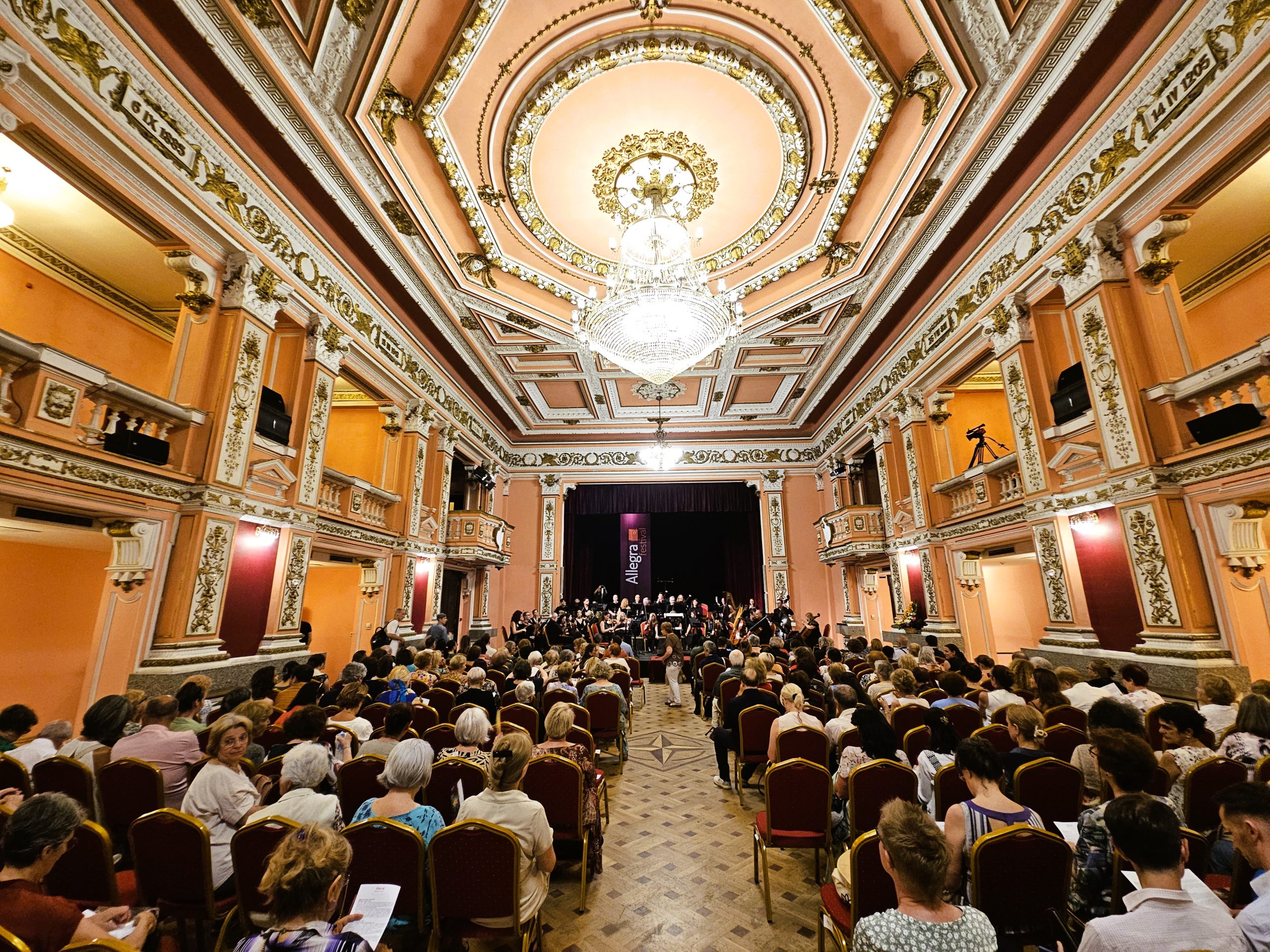Violonista Ioana Cristina Goicea, puntea muzicală dintre România și Bulgaria - By Julia Violonista Ioana Cristina Goicea, puntea muzicală dintre România și Bulgaria - By Julia