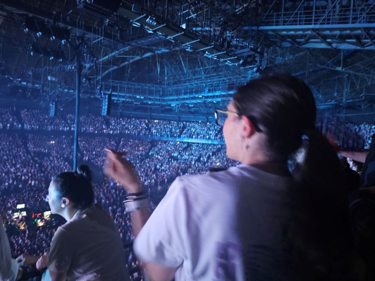 Dua Lipa, dincolo de hituri: lecții despre Kosovo, Albania și identitate - By Julia