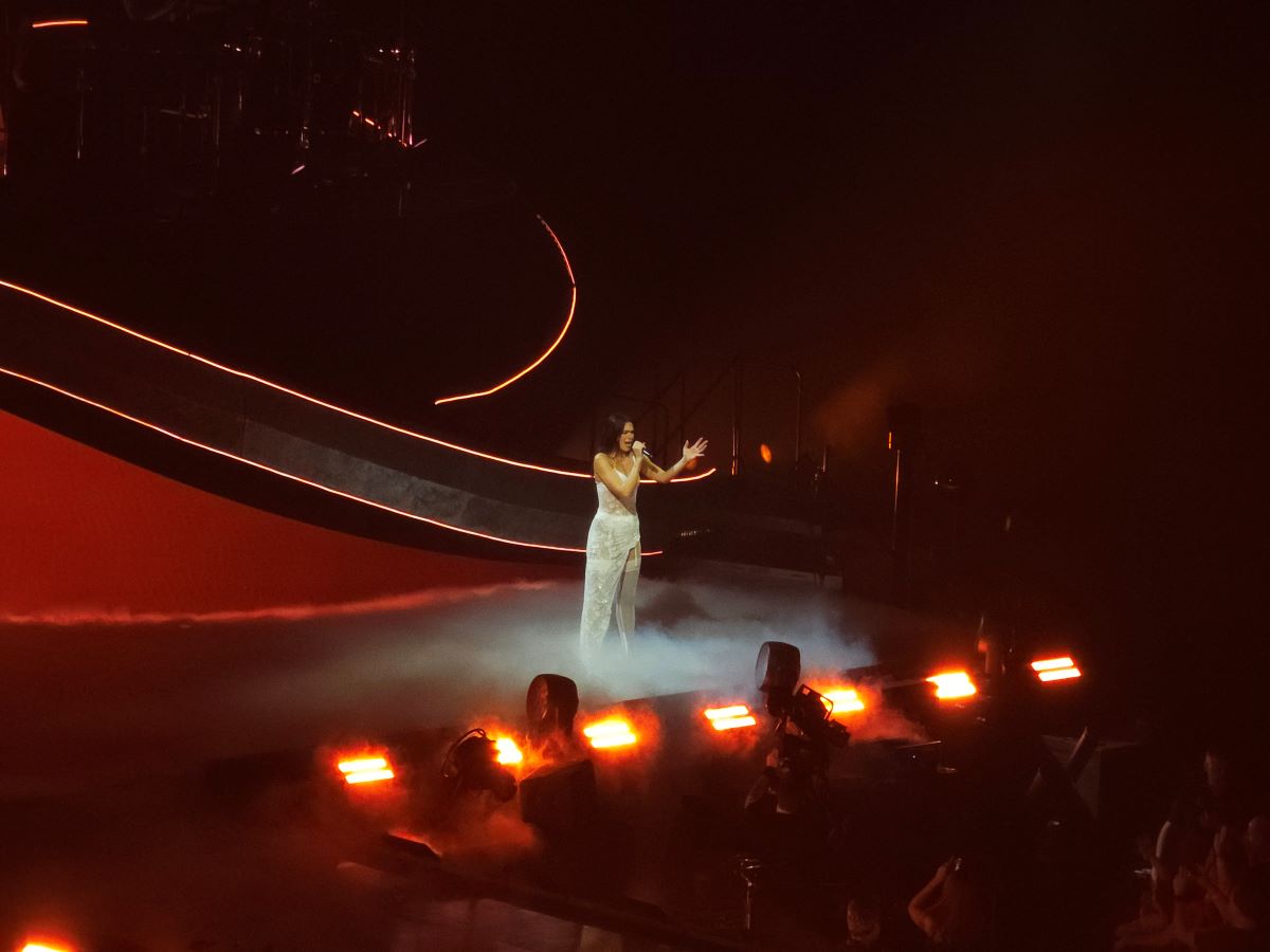 Dua Lipa, dincolo de hituri: lecții despre Kosovo, Albania și identitate - By Julia