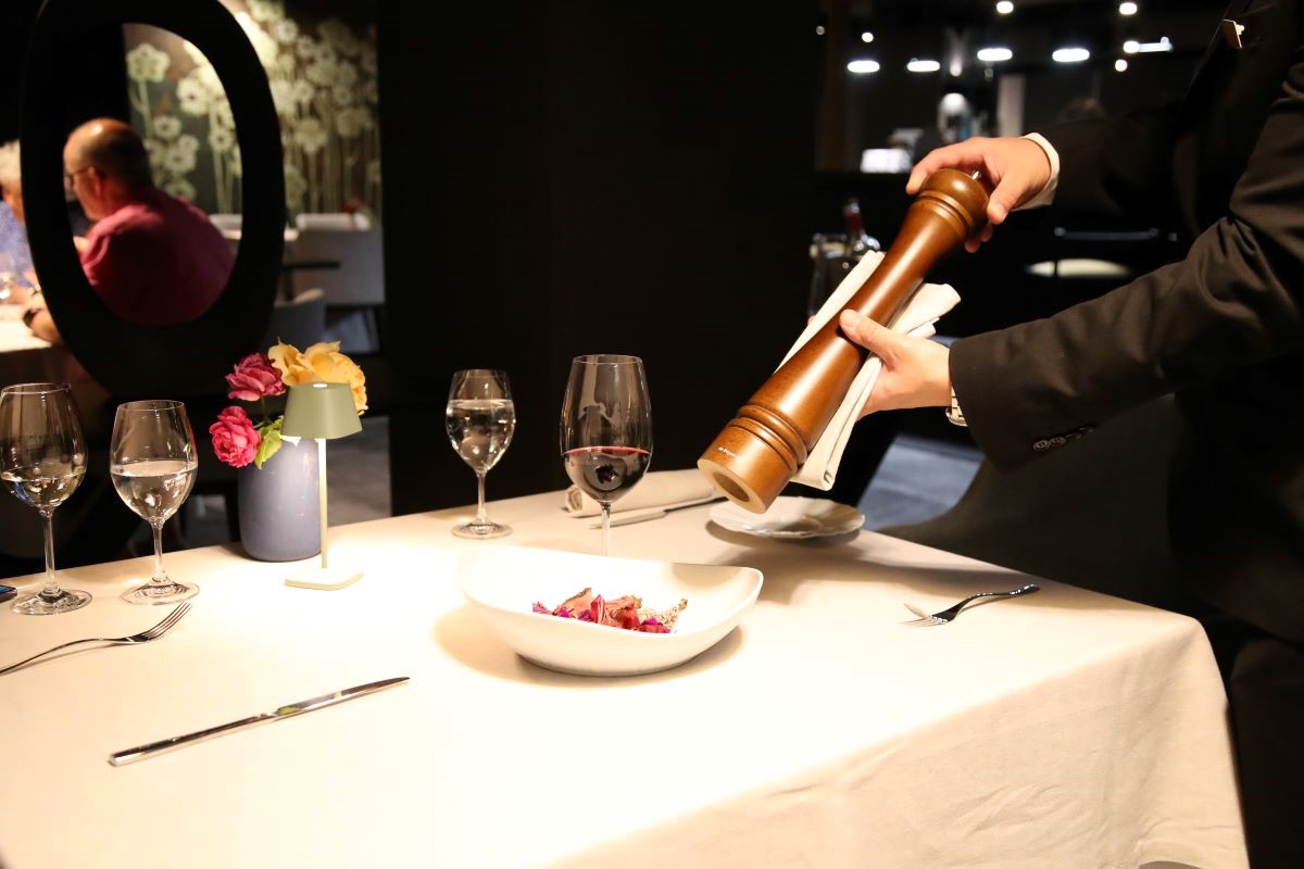 Hristo Filyov, Executive Chef al restaurantului Boutique fine-dining din BlackSeaRama Golf & Villas: „Nu recreez bucătăria bulgărească. Lucrez cu ingredientele ei.” Interviu. - By Julia Hristo Filyov, Executive Chef al restaurantului Boutique fine-dining din BlackSeaRama Golf & Villas: „Nu recreez bucătăria bulgărească. Lucrez cu ingredientele ei.” Interviu. - By Julia
