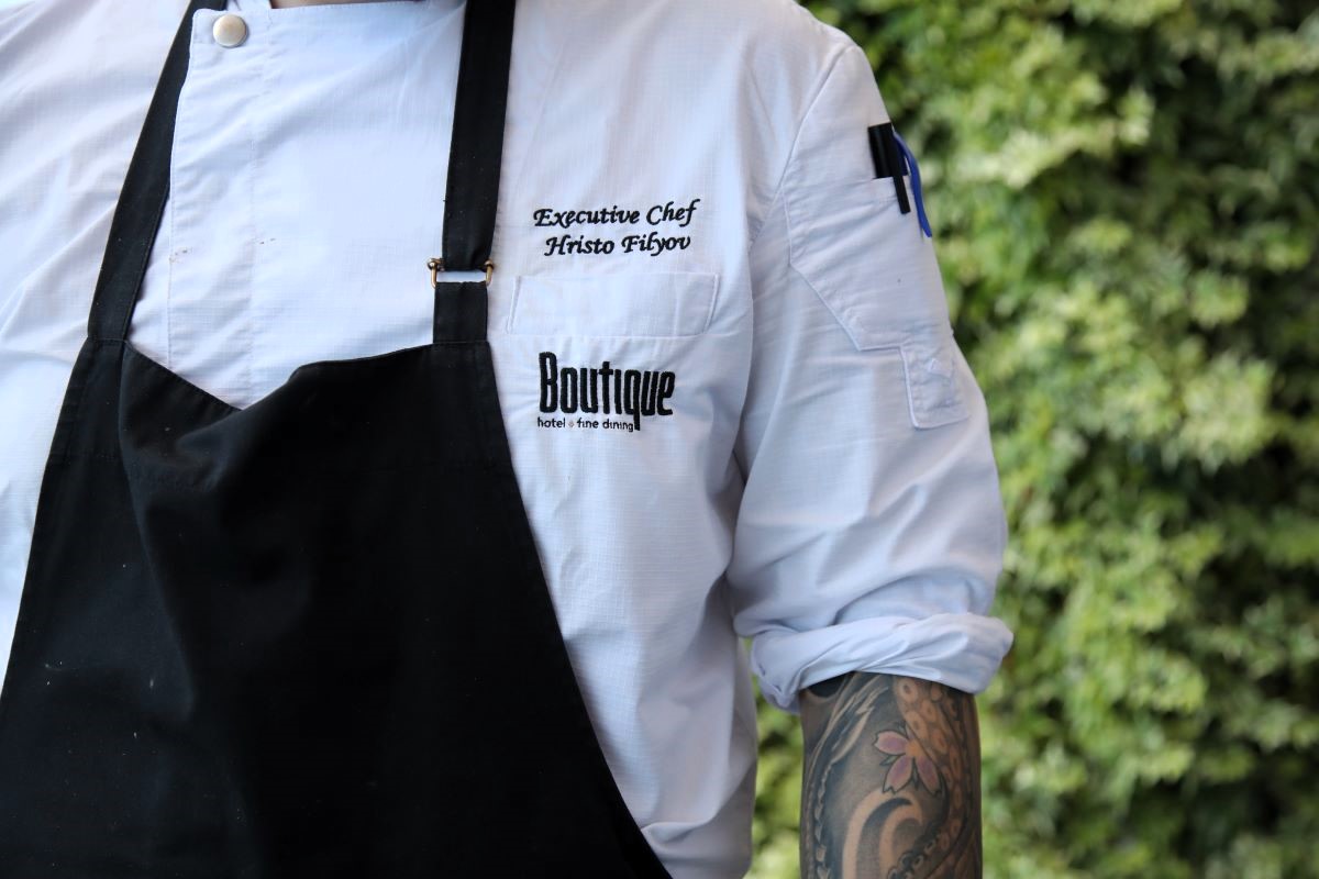 Hristo Filyov, Executive Chef al restaurantului Boutique fine-dining din BlackSeaRama Golf & Villas: „Nu recreez bucătăria bulgărească. Lucrez cu ingredientele ei.” Interviu. - By Julia Hristo Filyov, Executive Chef al restaurantului Boutique fine-dining din BlackSeaRama Golf & Villas: „Nu recreez bucătăria bulgărească. Lucrez cu ingredientele ei.” Interviu. - By Julia